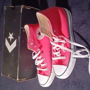 Converse Women's Chuck Taylor's sz 7.5